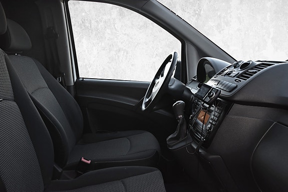 Mercedes-Benz Vito 113 11 of 16