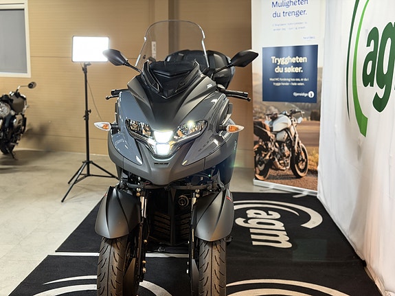 Yamaha Tricity 300 // service- Riktig utstyr// 11 of 26