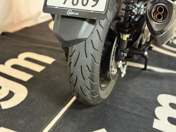 Yamaha Tricity 300 // service- Riktig utstyr// 17 of 26