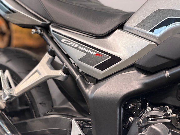 Honda CB1000F // Demosykkel- Lav km stand// 8 of 26