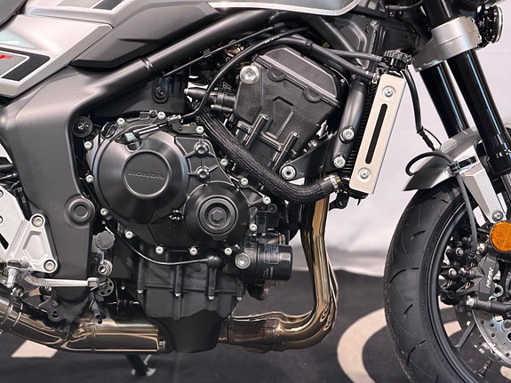 Honda CB1000F // Demosykkel- Lav km stand// 12 of 26