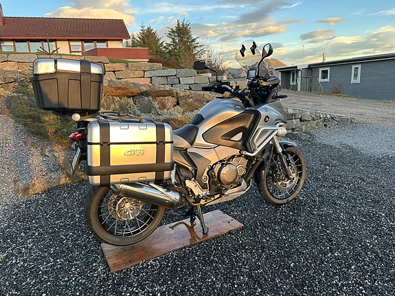 Honda VFR 1200 X Crosstourer 2 of 18