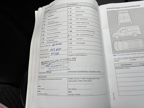 Volkswagen Transporter 23 of 26