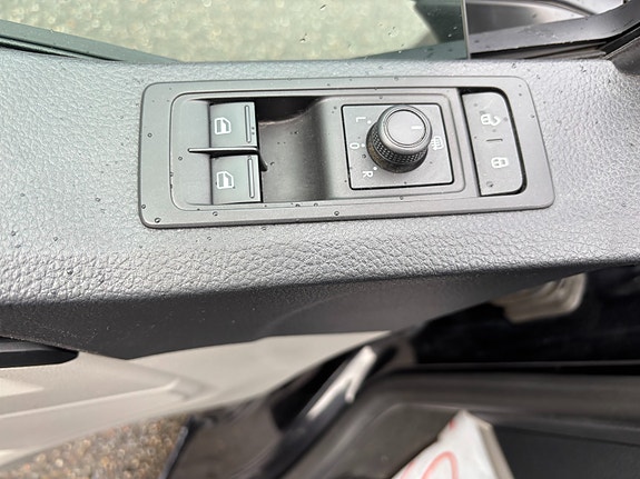 Volkswagen Transporter 14 of 26