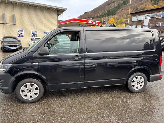 Volkswagen Transporter 6 of 26