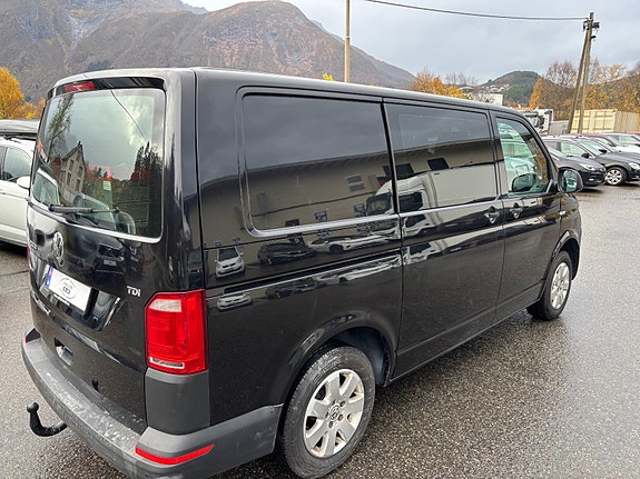 Volkswagen Transporter 7 of 26