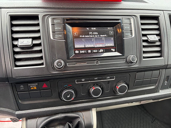 Volkswagen Transporter 17 of 26