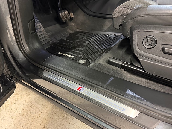 Audi e-tron Sportback 21 of 30