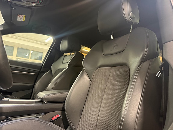 Audi e-tron Sportback 17 of 30