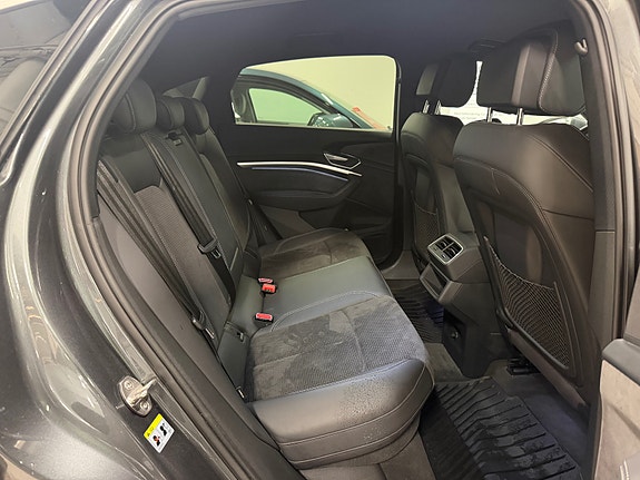 Audi e-tron Sportback 26 of 30