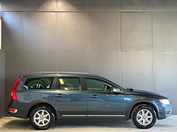 Volvo XC70 4 of 30