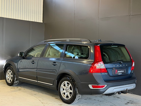 Volvo XC70 5 of 30