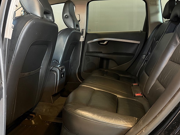 Volvo XC70 17 of 30