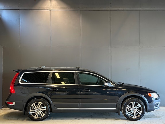 Volvo XC70 4 of 30
