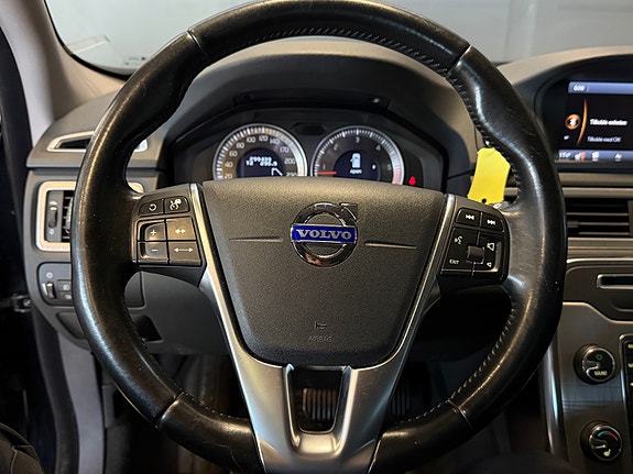 Volvo XC70 22 of 30