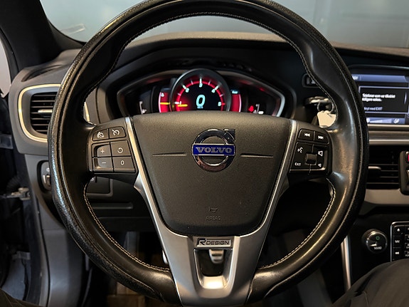 Volvo V40 21 of 30