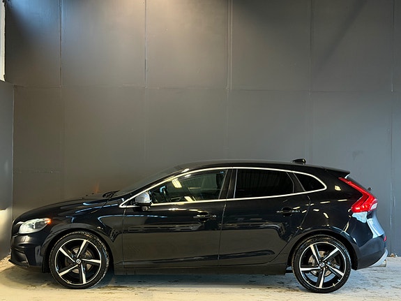 Volvo V40 9 of 30