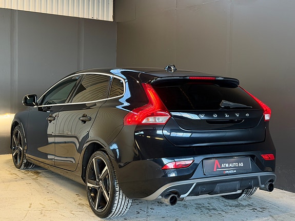 Volvo V40 7 of 30