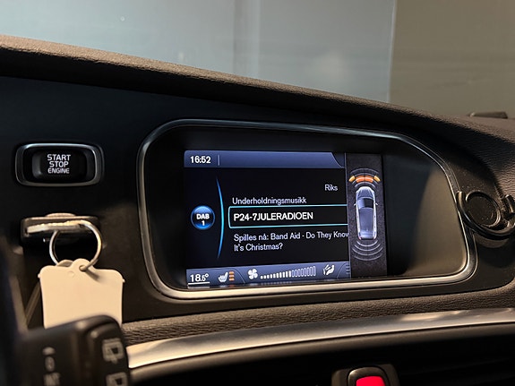 Volvo V40 27 of 30