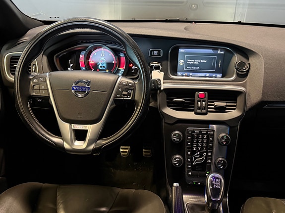 Volvo V40 20 of 30