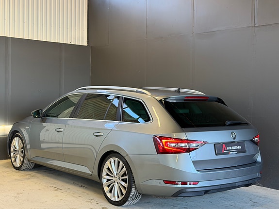 Skoda Superb 7 of 30
