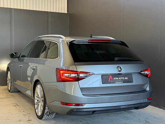 Skoda Superb 8 of 30