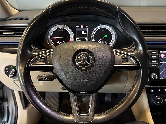 Skoda Superb 29 of 30
