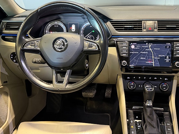Skoda Superb 28 of 30