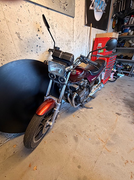 Honda CB 650 2 of 5