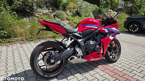 Honda CBR 650R 2 of 11