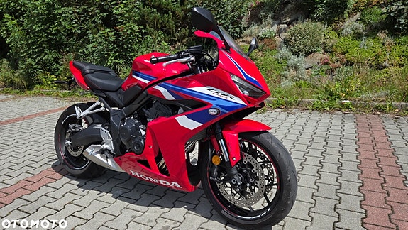 Honda CBR 650R 3 of 11