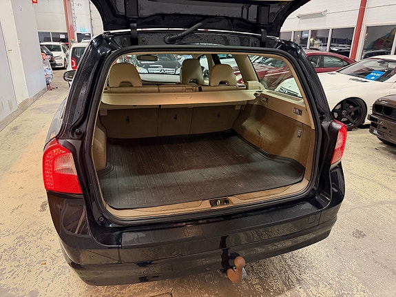Volvo V70 9 of 26