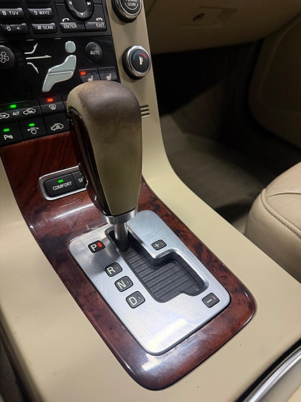 Volvo V70 15 of 26