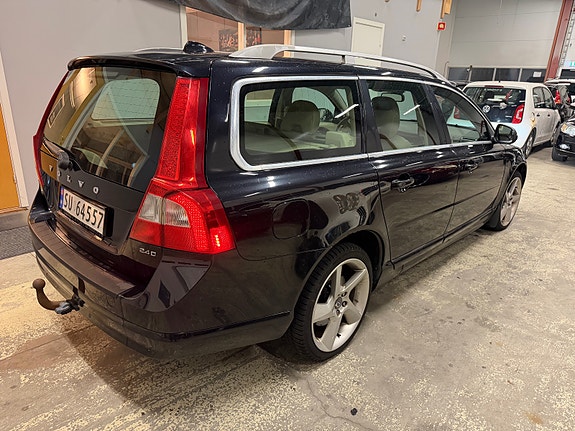 Volvo V70 8 of 26