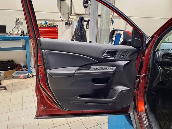 Honda CR-V 7 of 15