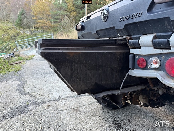 BRP Can-Am Outlander 650 6X6 16 of 30