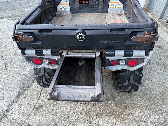 BRP Can-Am Outlander 650 6X6 11 of 30