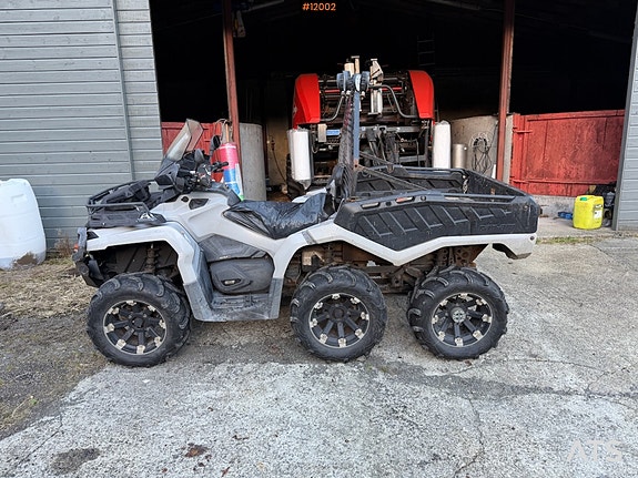 BRP Can-Am Outlander 650 6X6 3 of 30