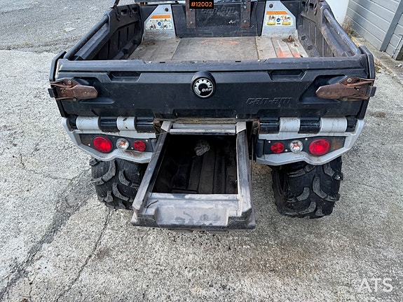BRP Can-Am Outlander 650 6X6 15 of 30