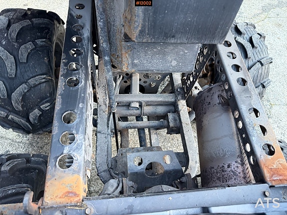BRP Can-Am Outlander 650 6X6 24 of 30