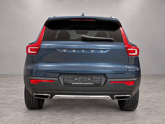 Volvo XC40 10 of 30