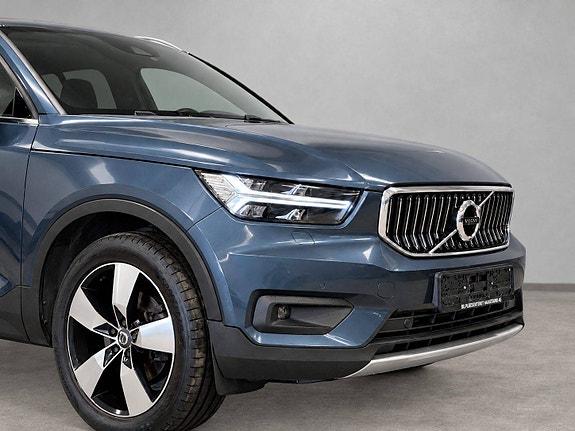 Volvo XC40 7 of 30