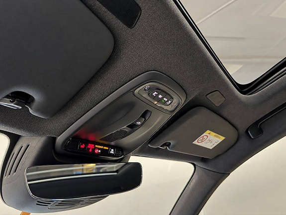 Volvo XC40 24 of 30