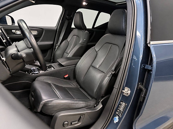 Volvo XC40 18 of 30