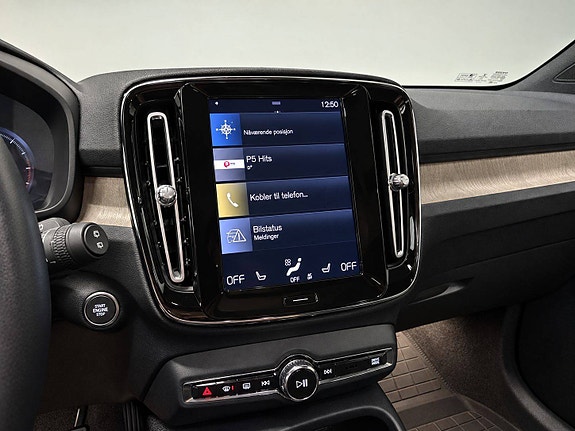 Volvo XC40 26 of 30