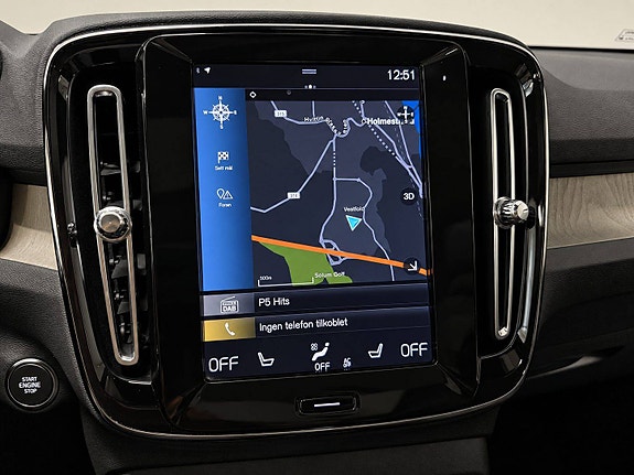 Volvo XC40 27 of 30