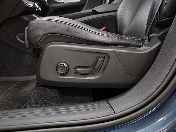 Volvo XC40 19 of 30