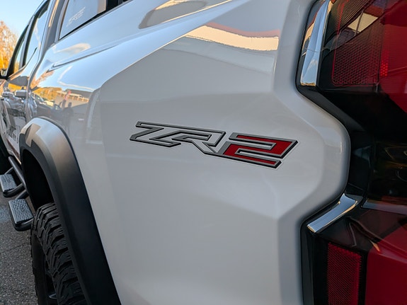 Chevrolet Colorado 12 of 30