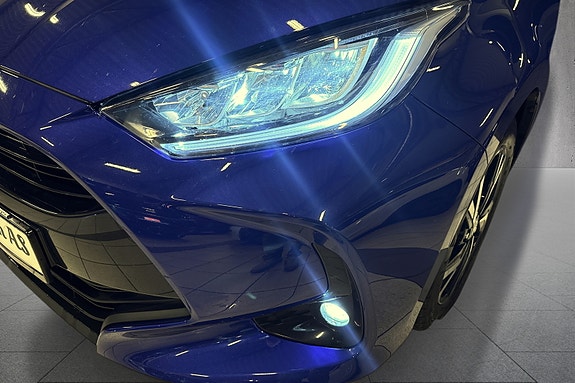 Toyota Yaris 17 of 17