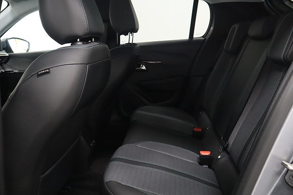 Peugeot e-208 21 of 24